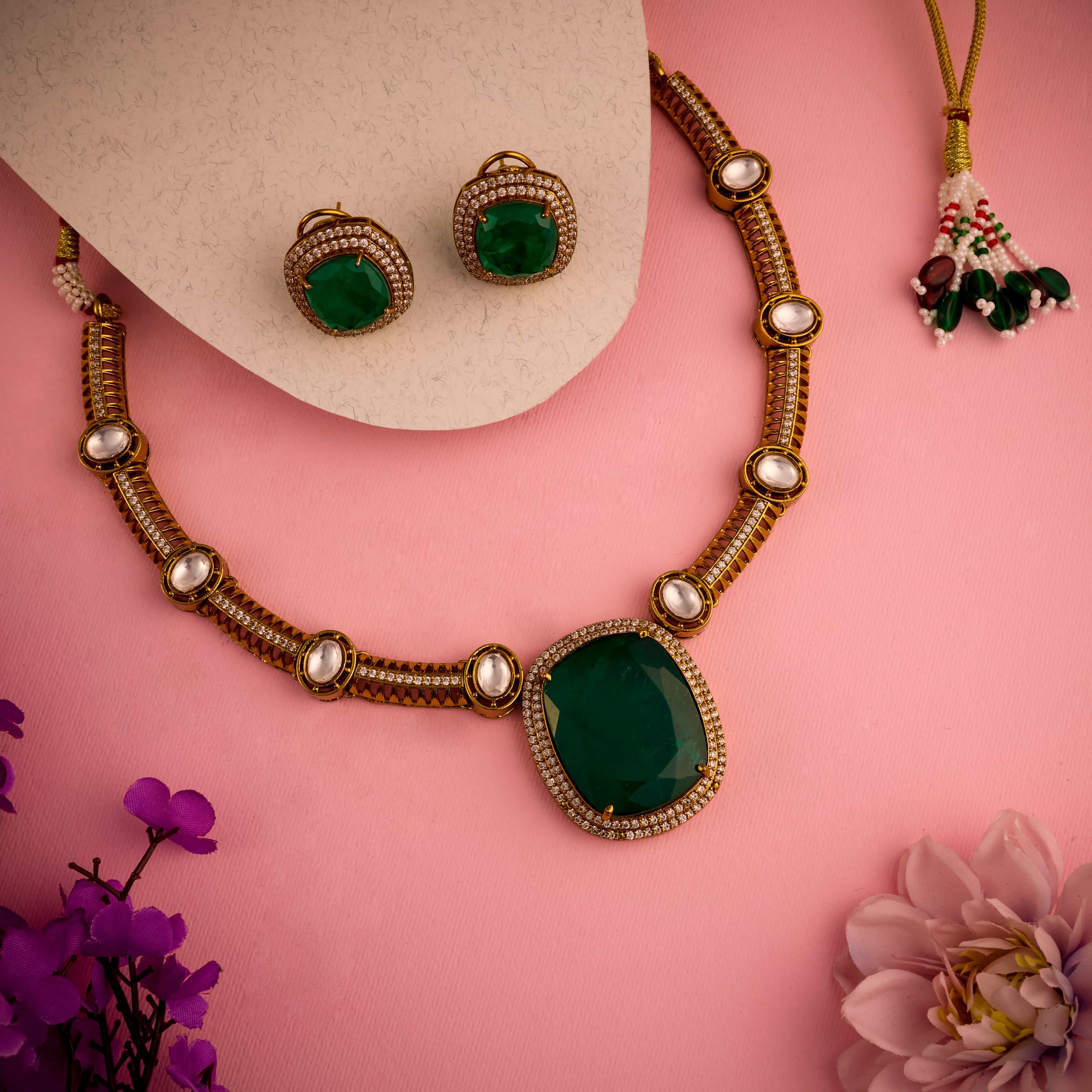 The Emerald Crown Set