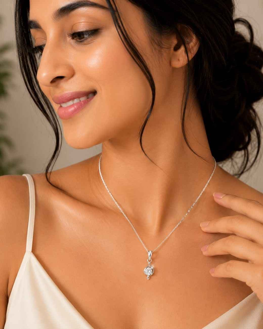 Twirl Drop Silver Chain