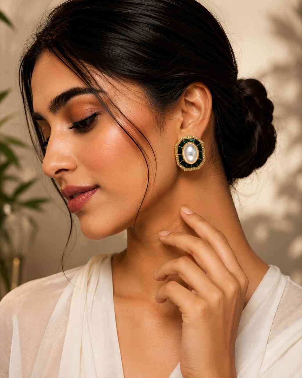 Royal Emerald Green Kundan Earrings