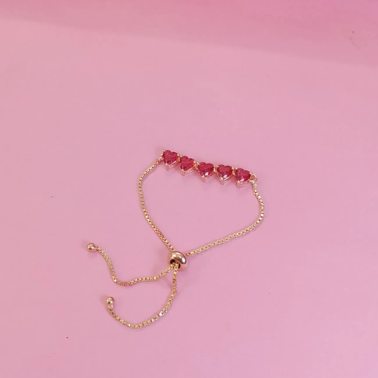 Nimoraa Amora Cupid Quint Line Bracelet – Rosegold Red