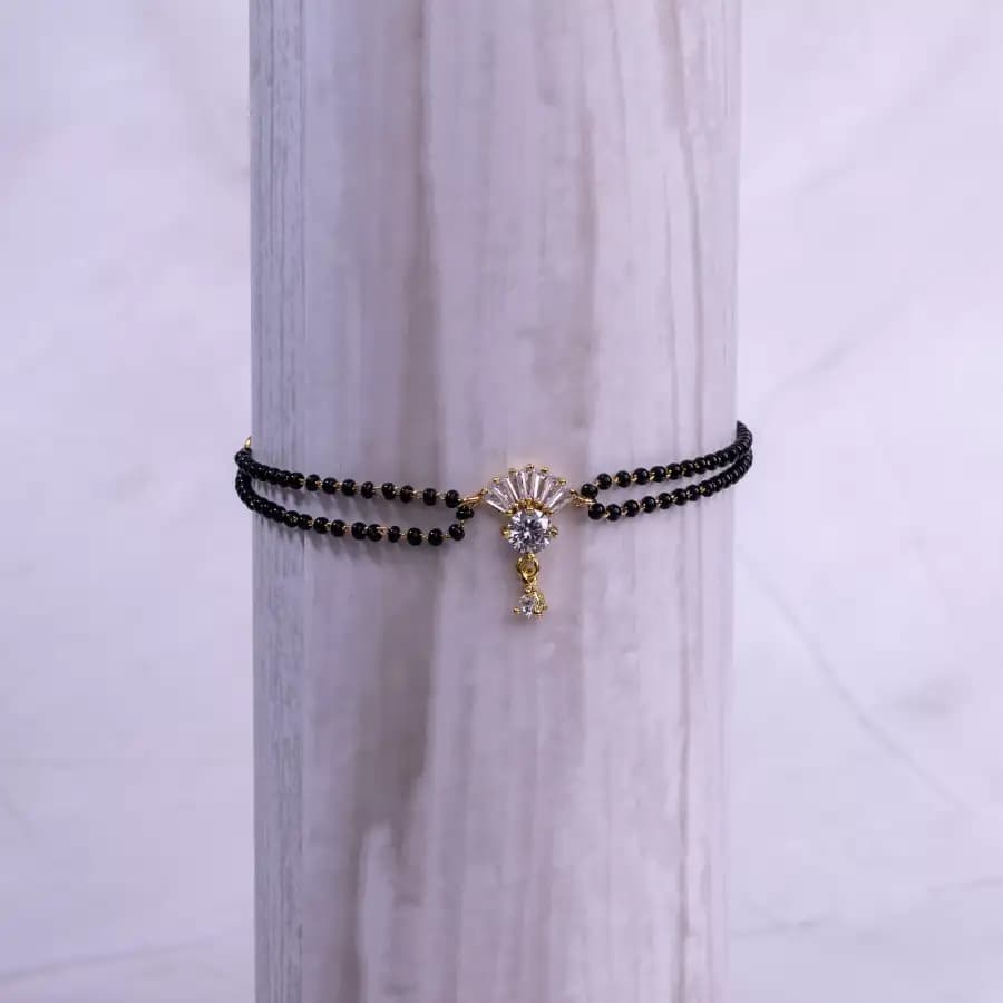 Sunburst Charm Hand Mangalsutra