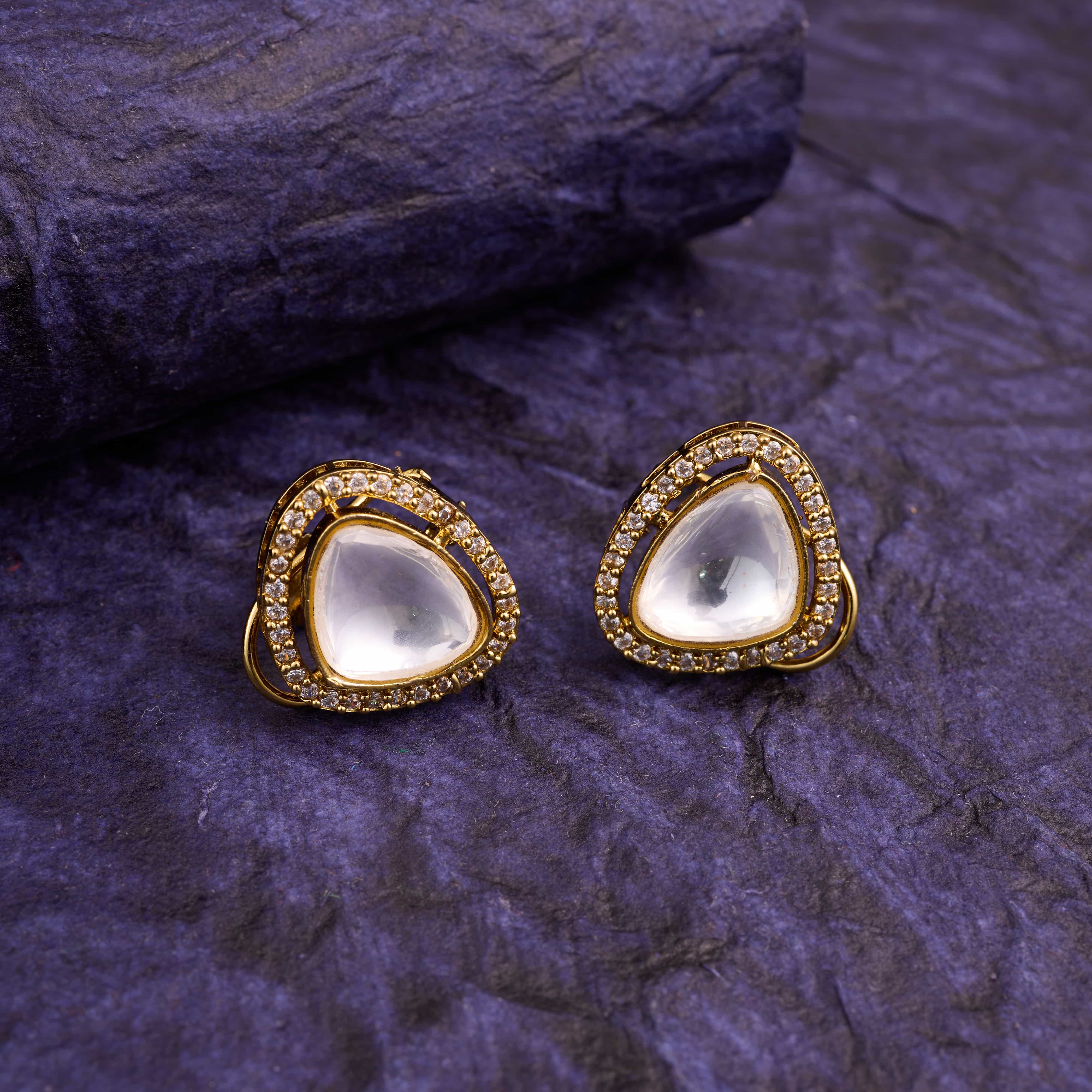 Kundan Triangle Halo Studs